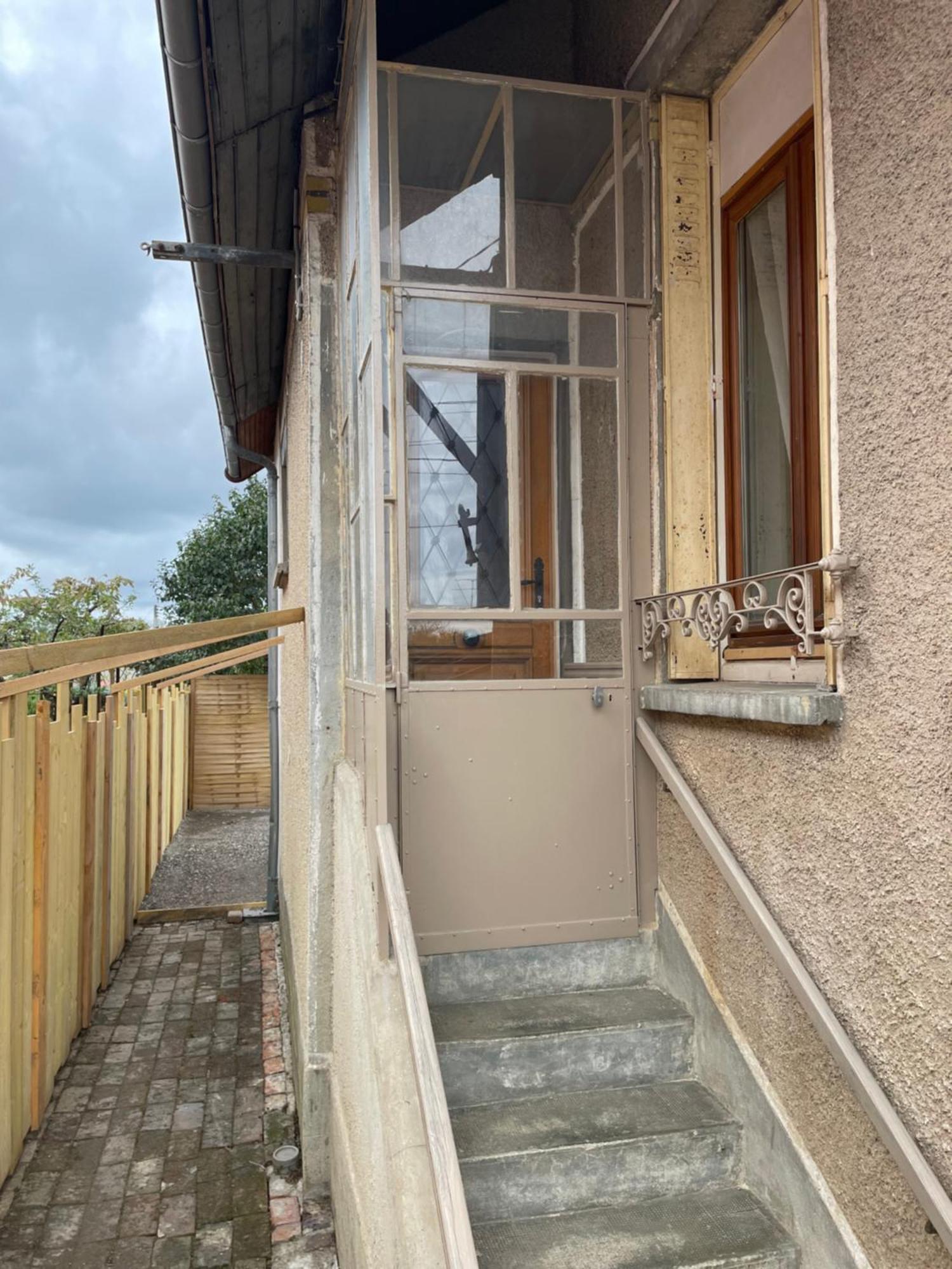 Вилла Chaleureuse Saint-Julien-les-Villas Экстерьер фото